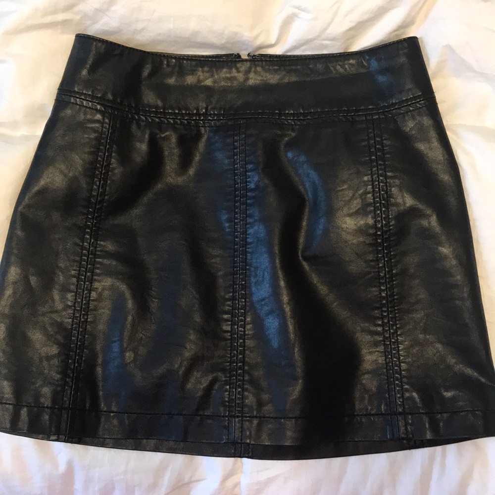 Free People Vegan Leather Skirt size 0